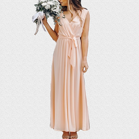 Esther & Co Dresses & Skirts - NWT Esther & Co Blush V Neck Evening Maxi Dress Size 12